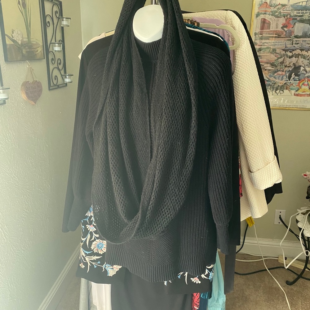 Steve Madden infinity scarf